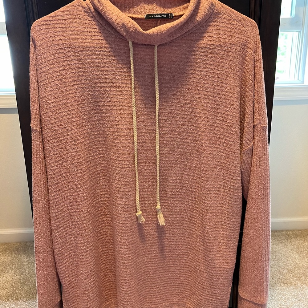 NEW Staccato pink ribbed top!